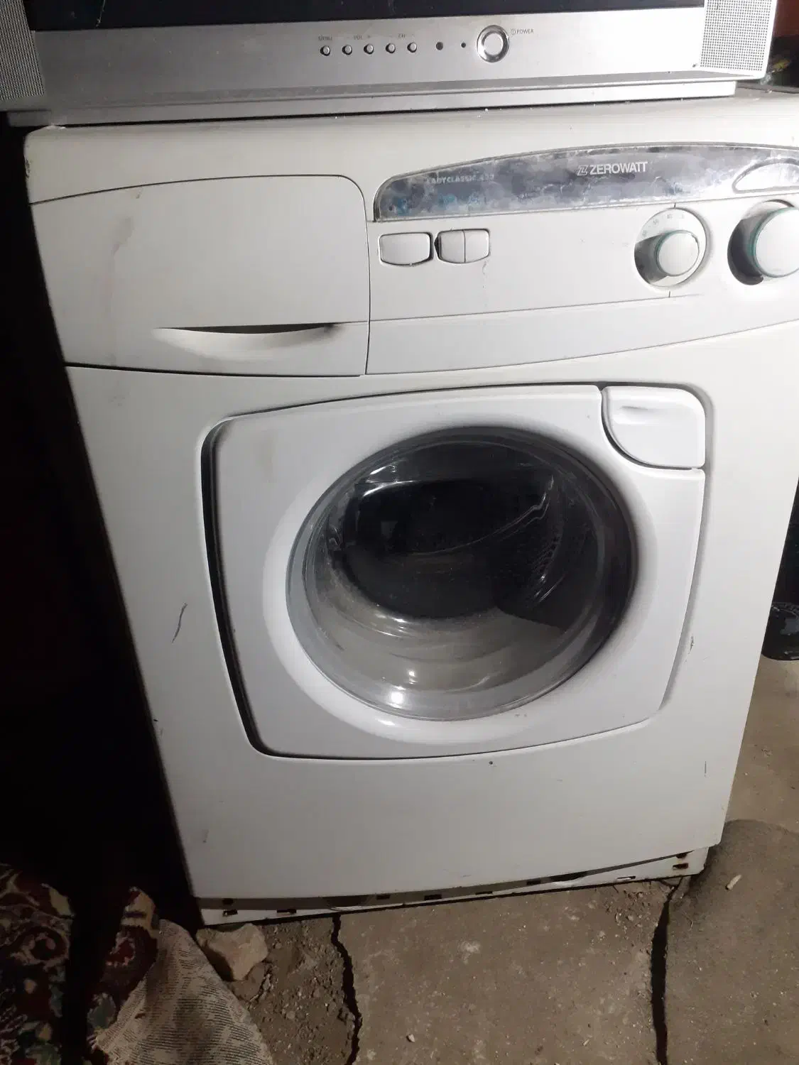 لباسشوی زیرو وات سالم|ماشین لباسشویی و خشککن لباس|تیکمه داش, |دیوار