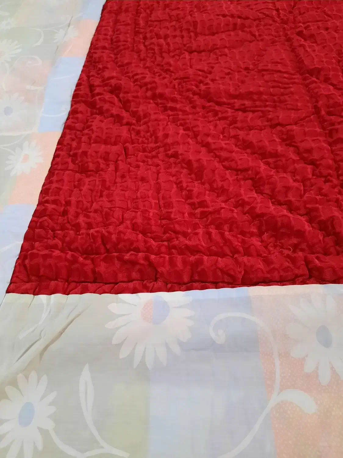 لحاف|رختخواب، بالش، پتو|همدان, |دیوار