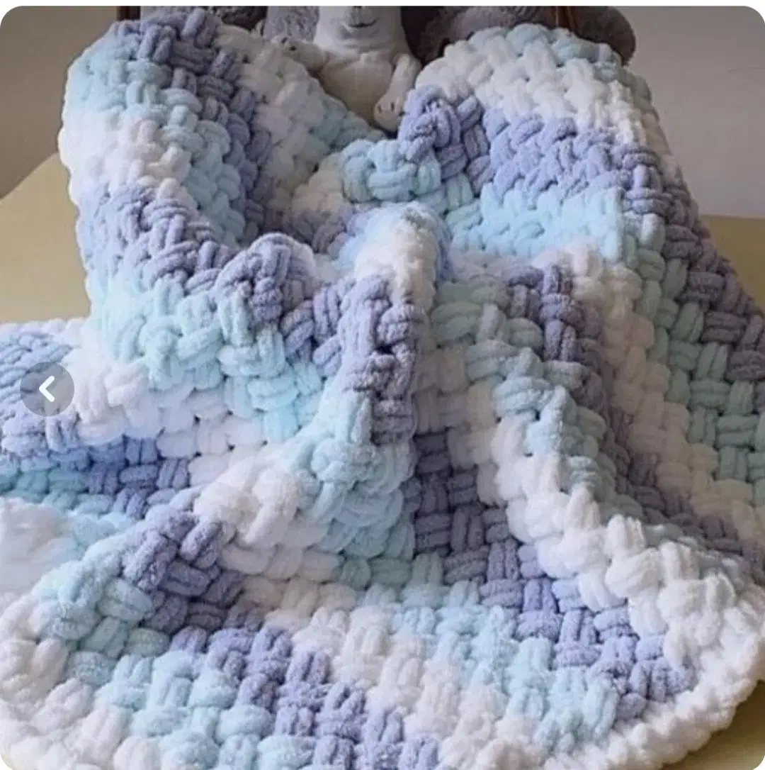 سفارش بافت پتوی پافی پذیرفته میشود|رختخواب، بالش، پتو|صدرا-فارس, فاز ۱|دیوار