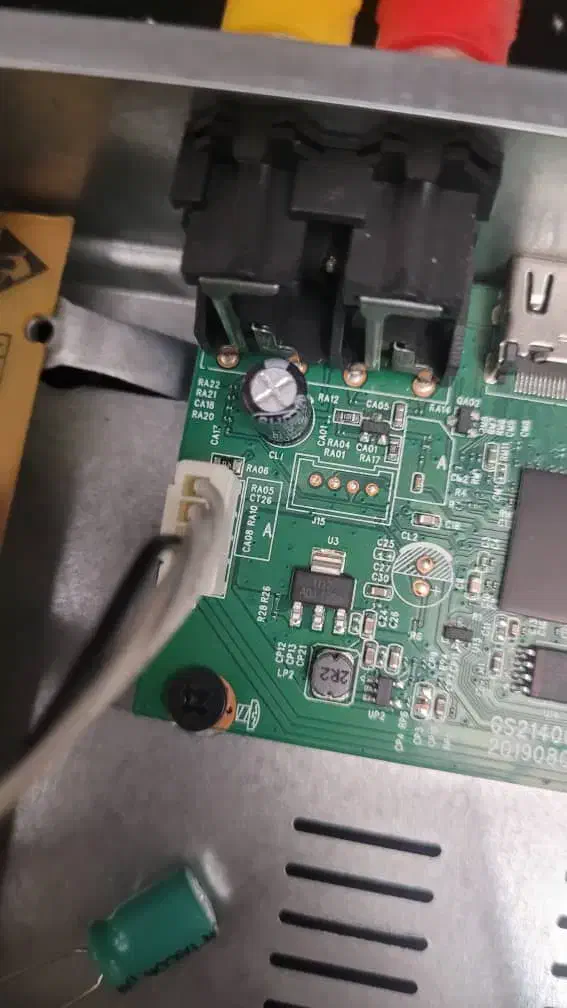 نصب و تنظیم‌وفروش انواع آنتن گردان وساده ودیجیتال|خدمات پیشه و مهارت|چالوس, |دیوار