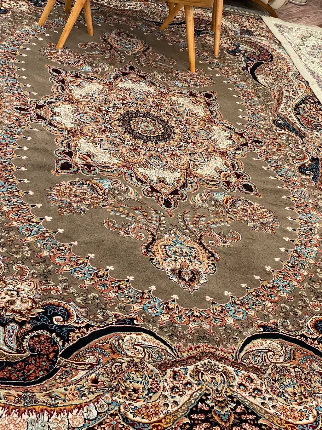 قالی ۷۰۰ شانه ۹ متری|فرش|رامشیر, |دیوار