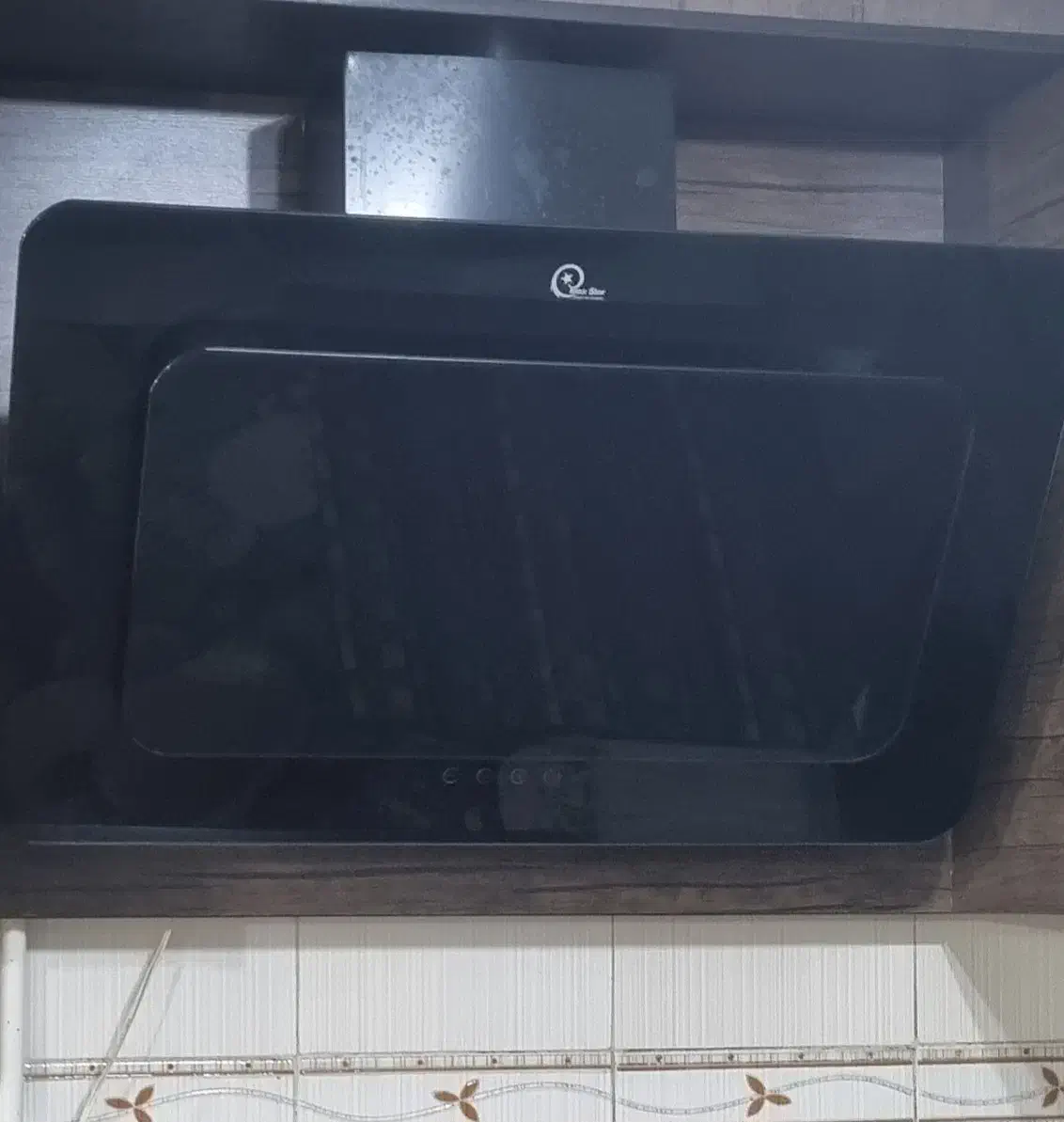 هود لمسی|هود|مسجد سلیمان, |دیوار