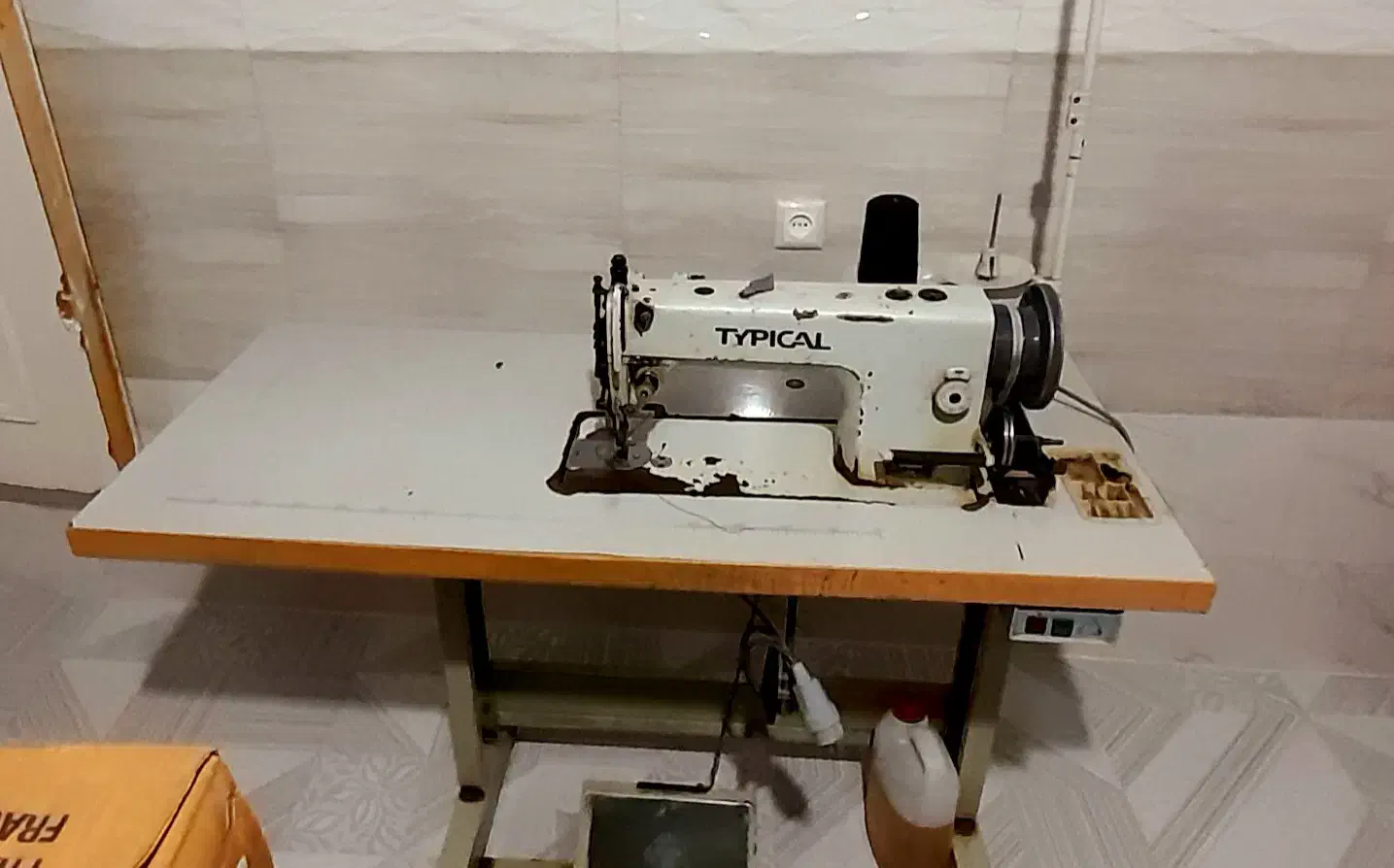 چرخ‌خیاطی تیپیکال|چرخ خیاطی و ریسندگی|سردرود, |دیوار