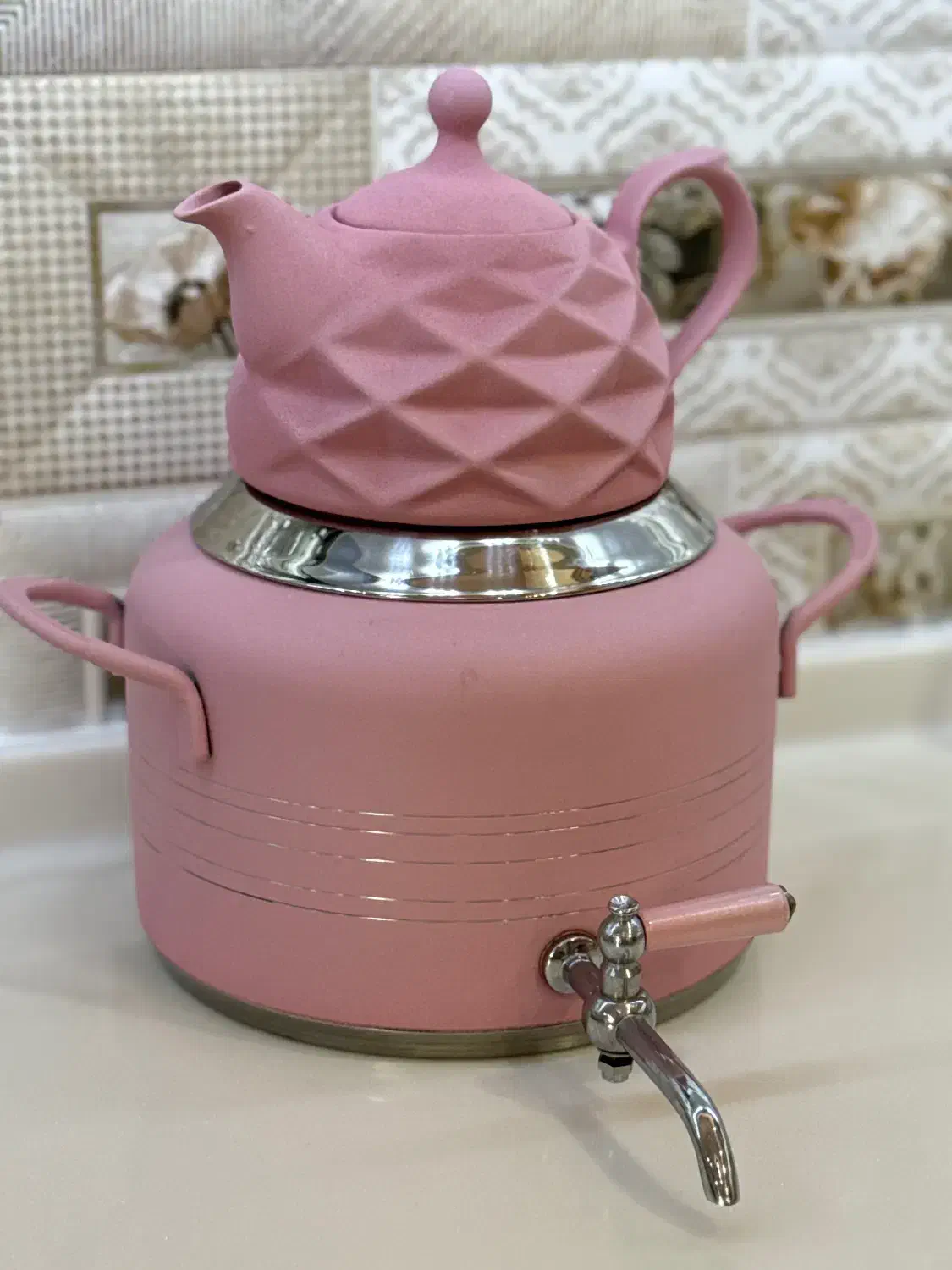 کتری قوری صورتی|قوری، کتری، قهوهساز دستی|قم, زنبیل آباد|دیوار