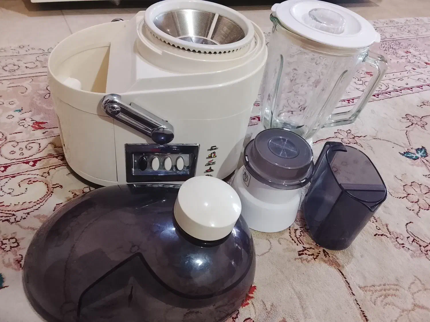 یک عدد ابمیوه گیر سه کاره|آبمیوه‌گیر و آب‌مرکبات‌گیر|گنبد کاووس, |دیوار