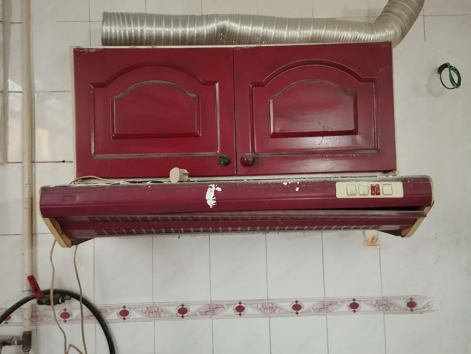 کابینت فلزی،هود،سینک ظرفشویی|مصالح و تجهیزات ساختمان|شاهین‌شهر, شهرک گلدیس|دیوار