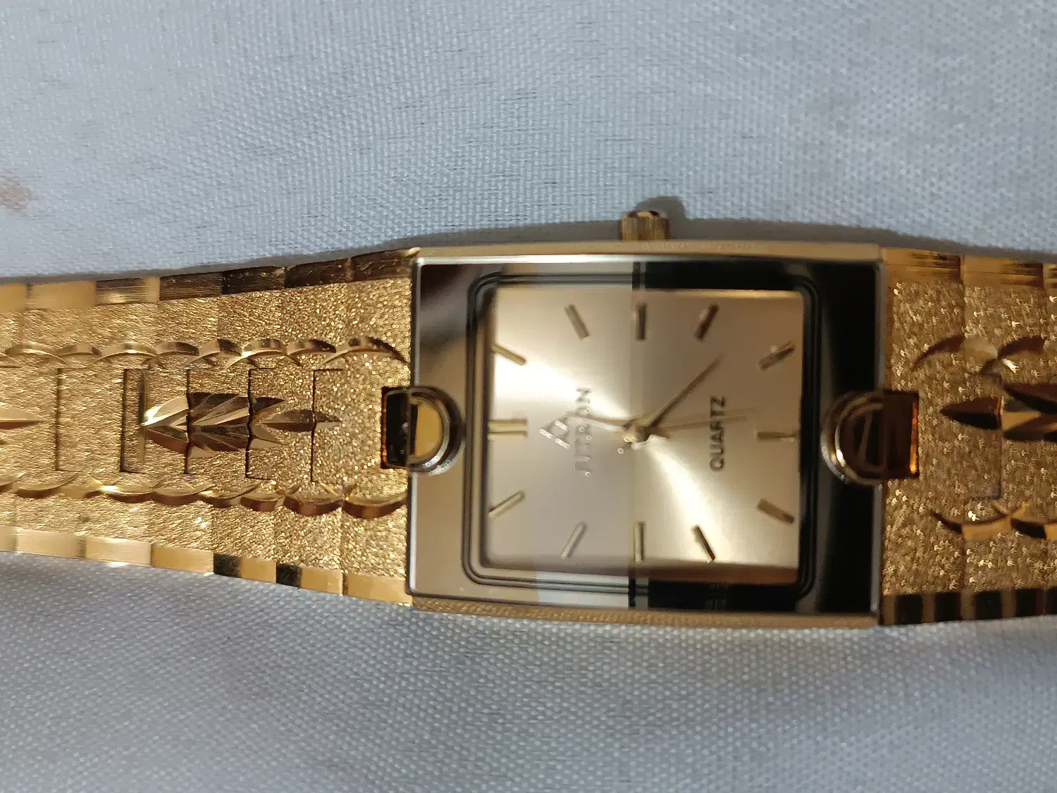 ساعت مچی زنانه، رنگ ثابت کاملا نو|ساعت|فسا, |دیوار