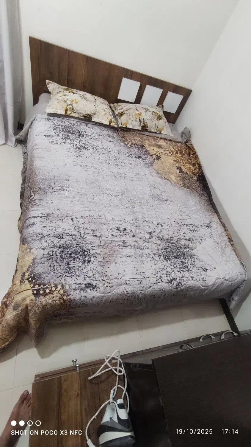 تخت خواب دونفره درحد|تخت و سرویس خواب|شهرضا, |دیوار