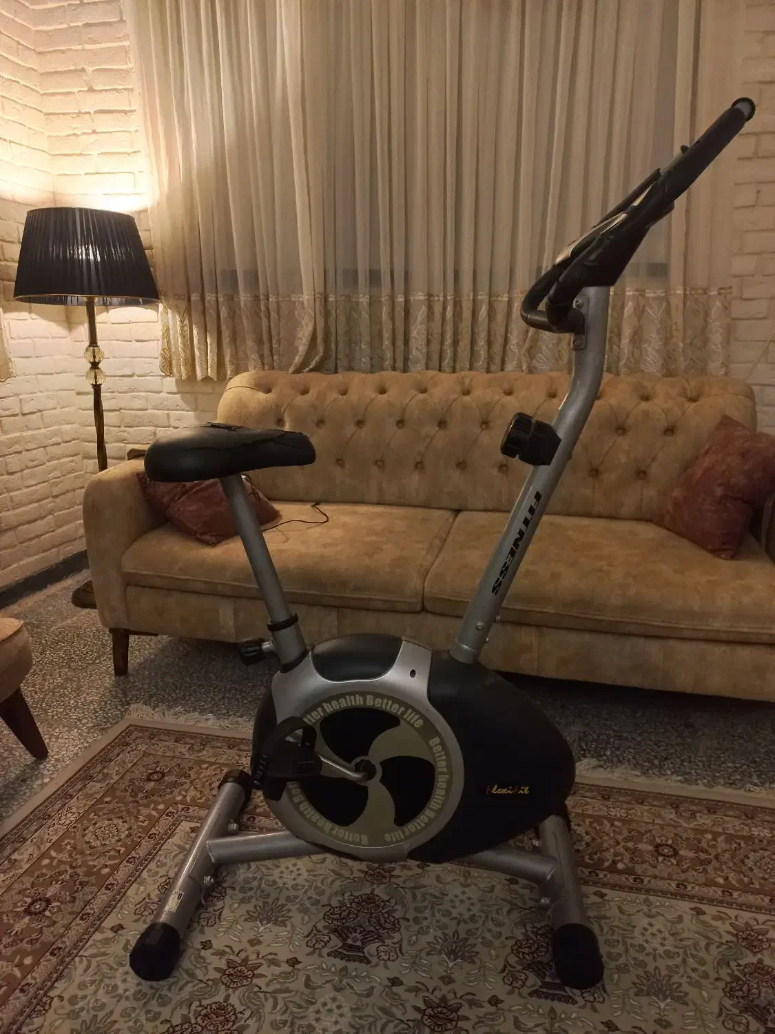 فروش فوری دوچرخه ثابت کارکرده با تخفیف|تجهیزات ورزشی|لاهیجان, حاجی آباد|دیوار