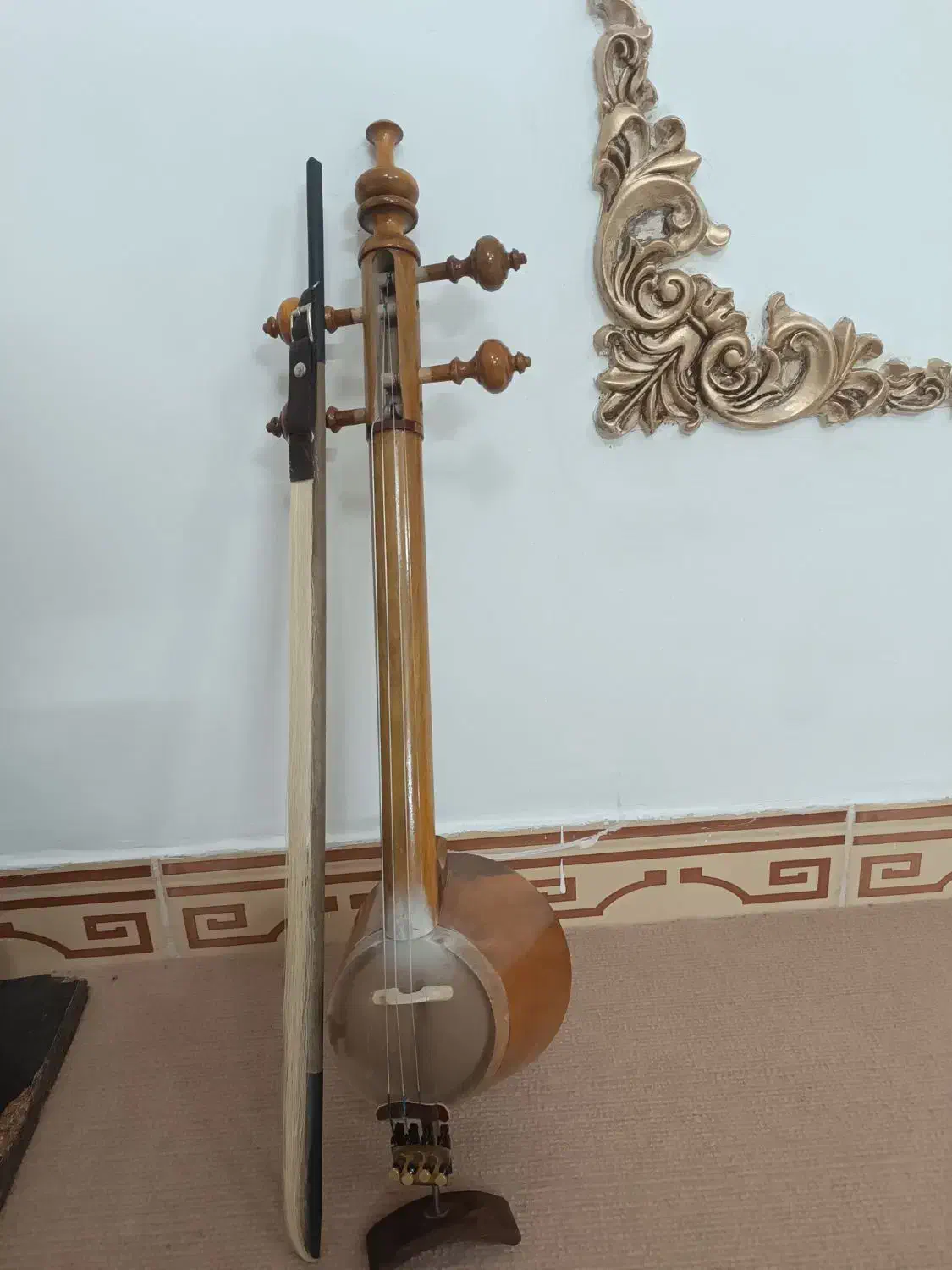 کمانچه استاد شهباز|سازهای سنتی|خرم‌آباد, |دیوار