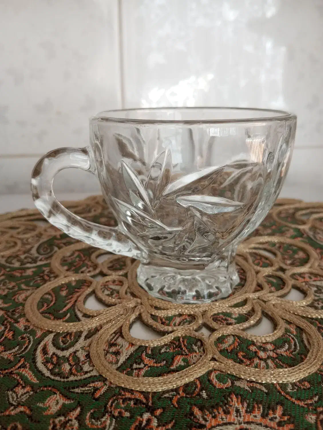 دو دست لیوان چای|ظروف سرو و پذیرایی|شیروان (خراسان), |دیوار