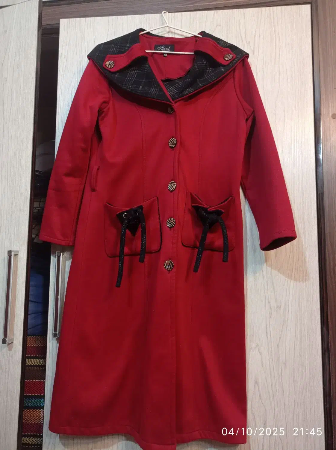 پالتو. گرم. کاملا سالم|لباس|شاهینشهر, شهرک پردیس|دیوار