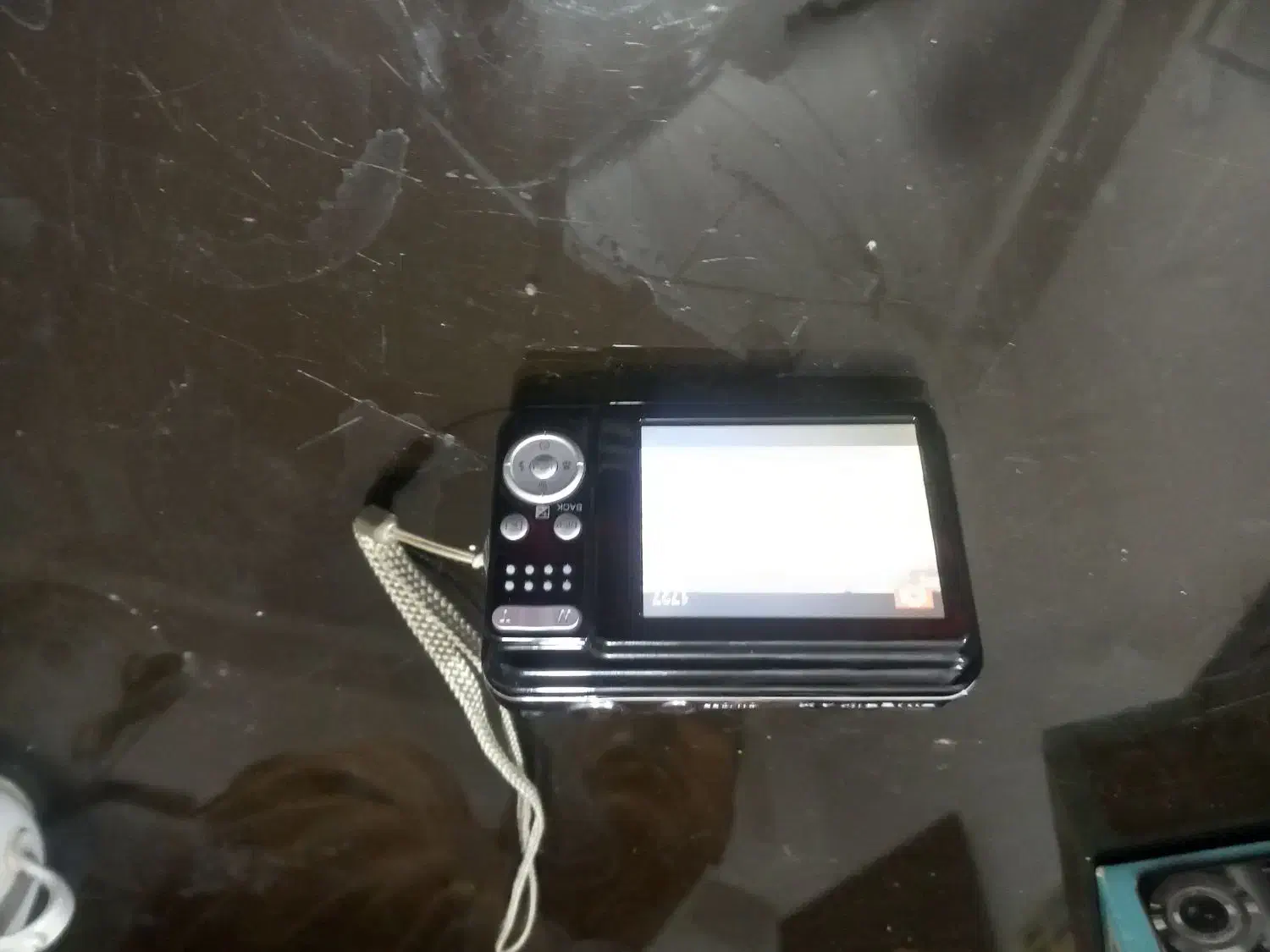 دوربین سالم درحد|دوربین عکاسی و فیلم‌برداری|پارس‌آباد, |دیوار