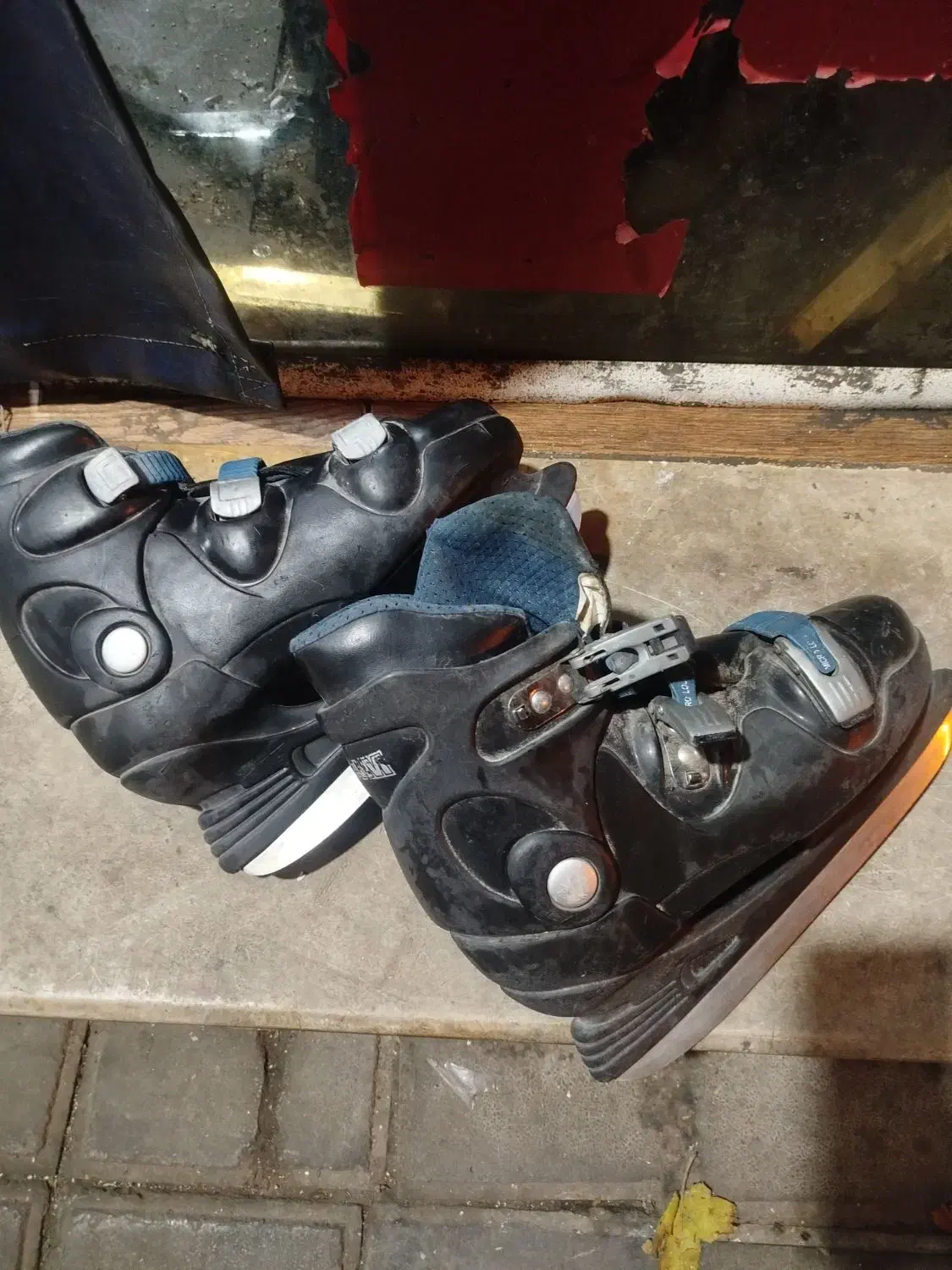 کفش پاتیناژ سالم خارجی|ورزشهای زمستانی|تهران, چیتگر شمالی|دیوار