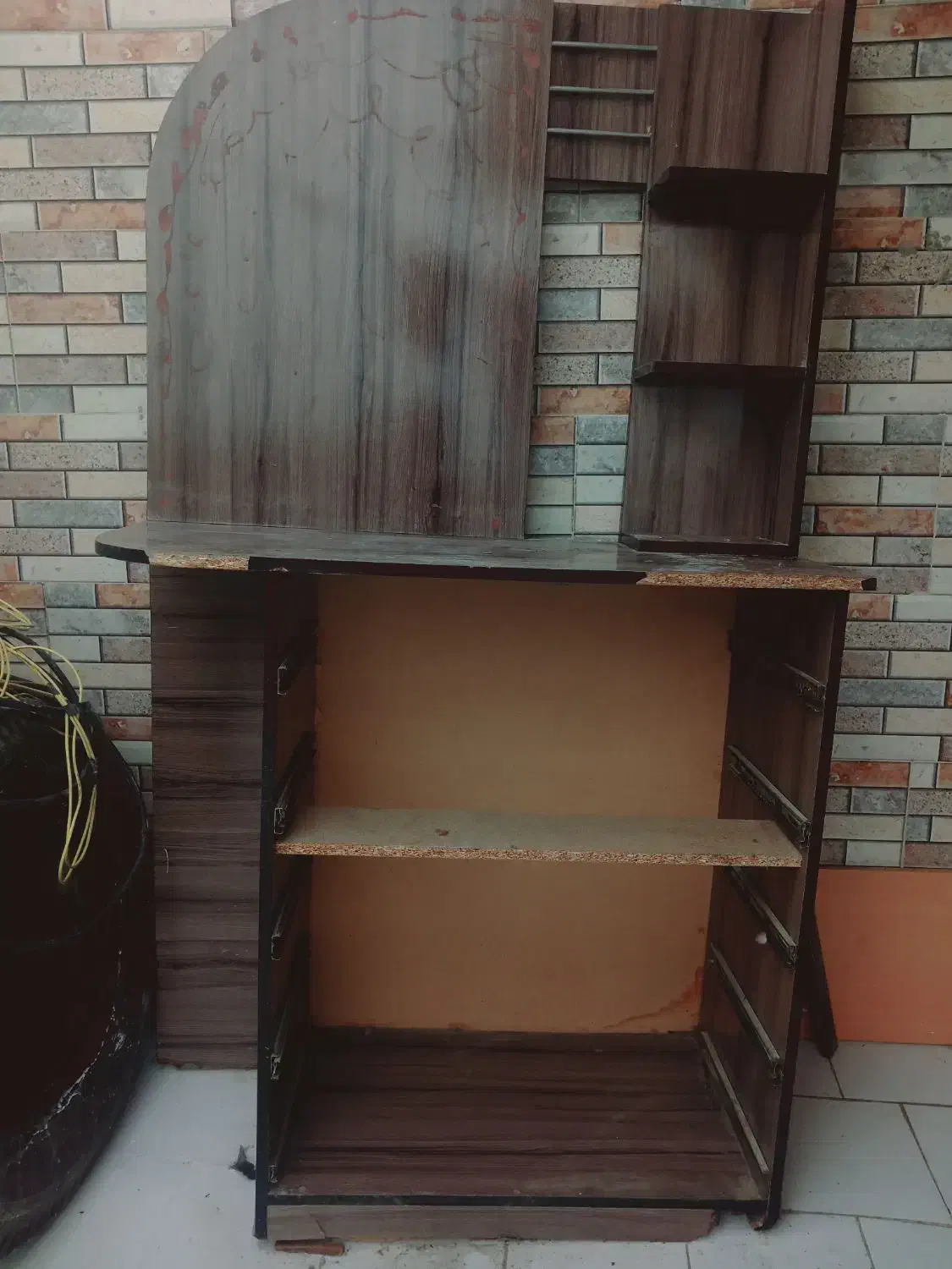 یک عدد کمد پنج کشو|جاکفشی، کمد، دراور|گرگان, |دیوار