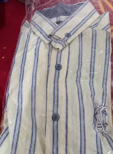 پیراهن|لباس|زابل, |دیوار