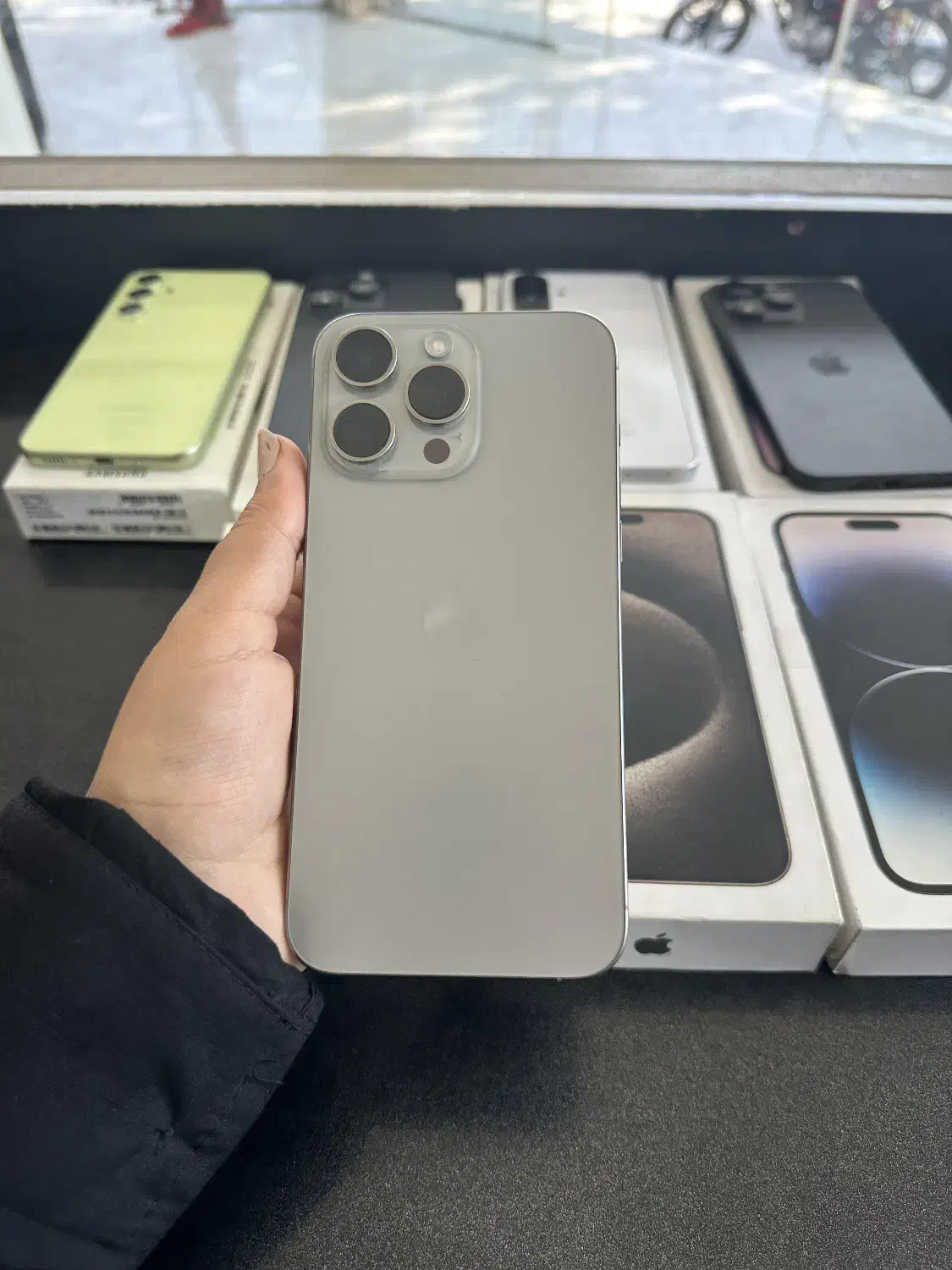 آیفون 15 پرومکس|موبایل|کوهدشت, |دیوار