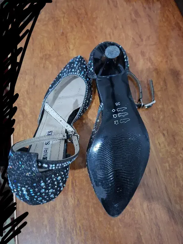 کفش.توافقی|کیف، کفش، کمربند|آبدانان, |دیوار