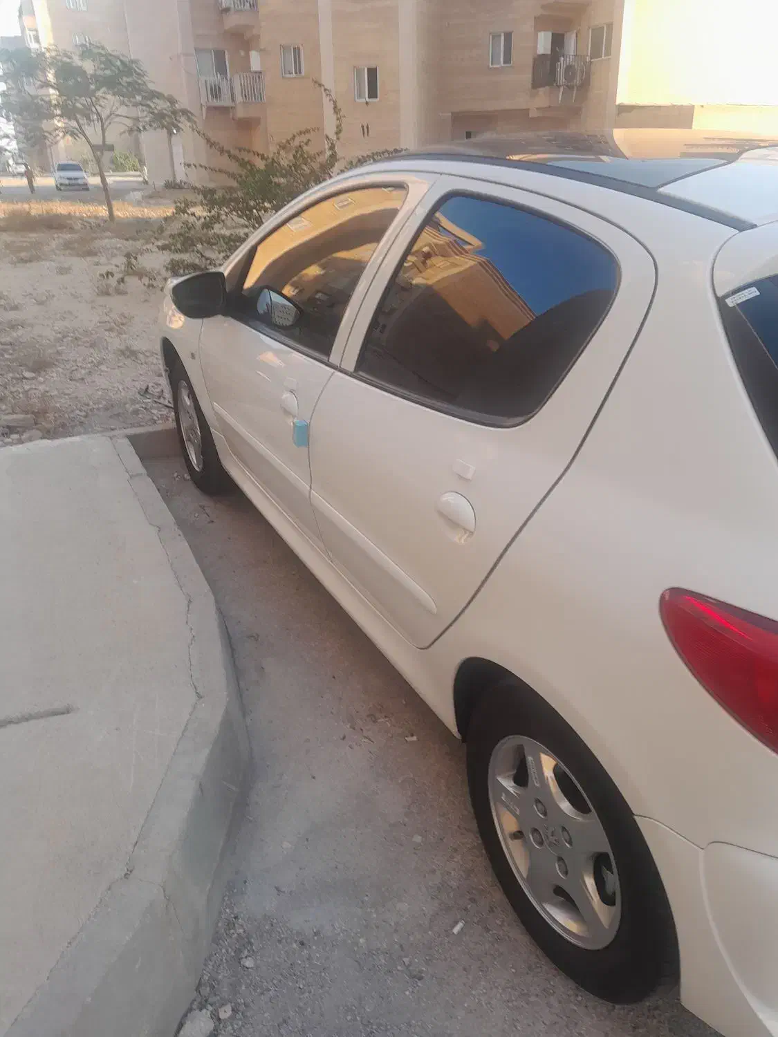 207 TU5 پاناروما سقف شیشه با رینگ مدل 1404|خودرو سواری و وانت|بوشهر, |دیوار