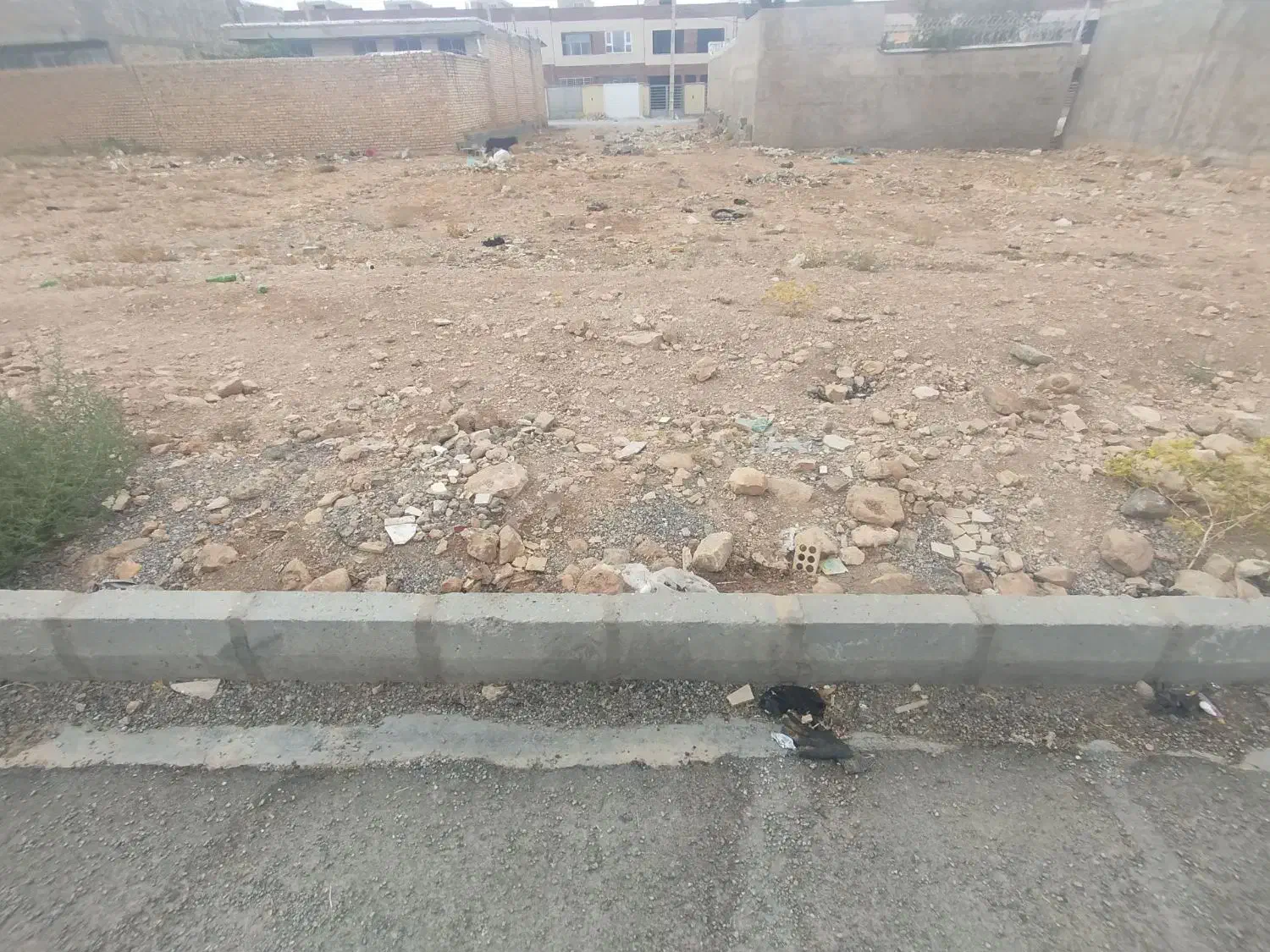 زمین مسکونی|فروش زمین و ملک کلنگی|بروجن, |دیوار