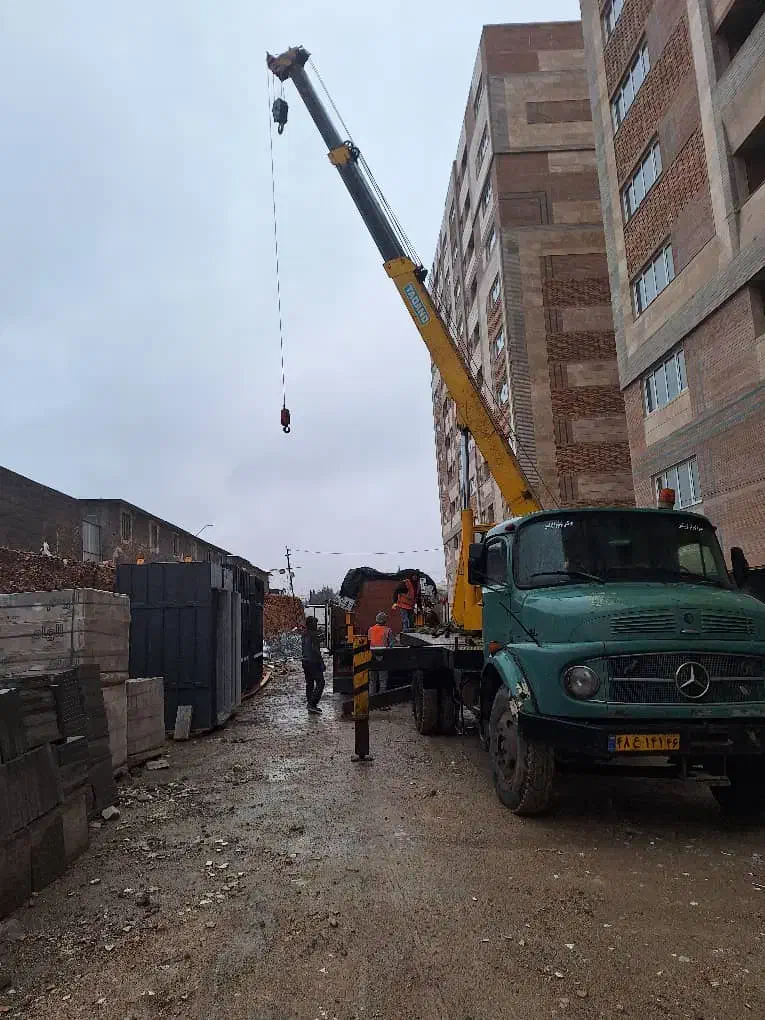 جرثقیل ۷ تن آماده به کار|خدمات حمل و نقل|صدرا-فارس, باغشهر گلبهار صدرا|دیوار