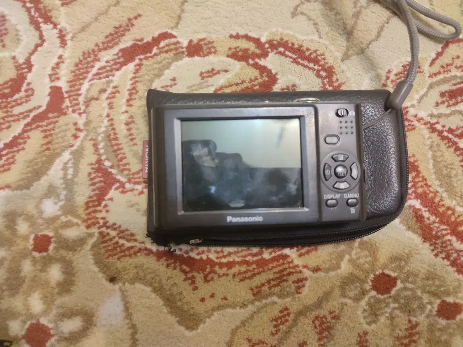 دوربین|دوربین عکاسی و فیلمبرداری|دماوند, گیلاوند|دیوار