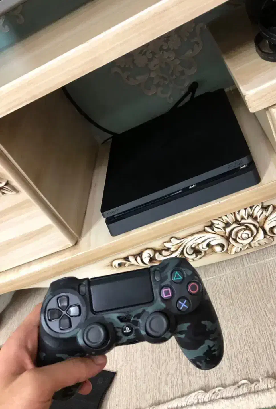 Ps4|کنسول، بازی ویدئویی و آنلاین|پرند, فاز ۵|دیوار