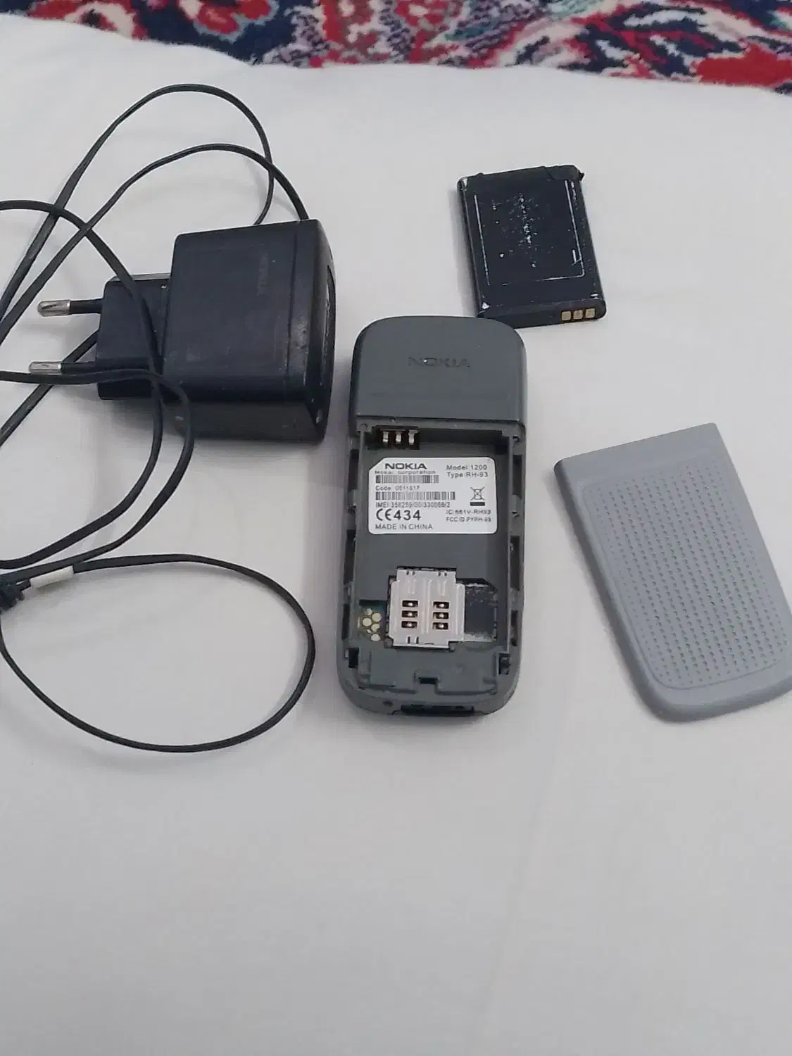 قدیمی مدل ۱۲۰۰|موبایل|تیران, |دیوار