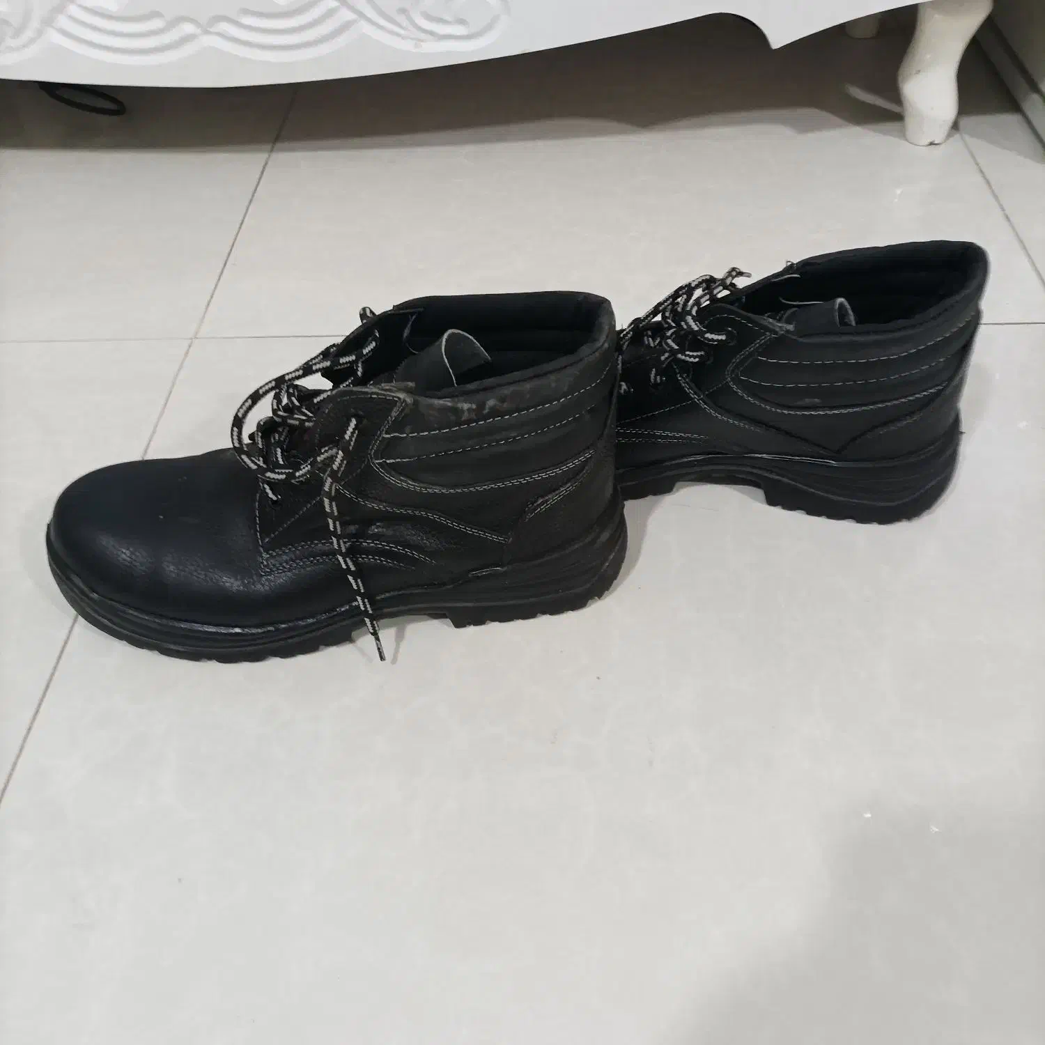 کفش کار|کیف، کفش، کمربند|نسیم‌شهر, |دیوار