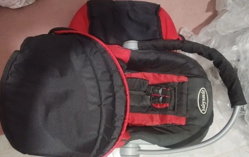 کریر و روروک|اسباب و اثاث بچه|گلپایگان, |دیوار