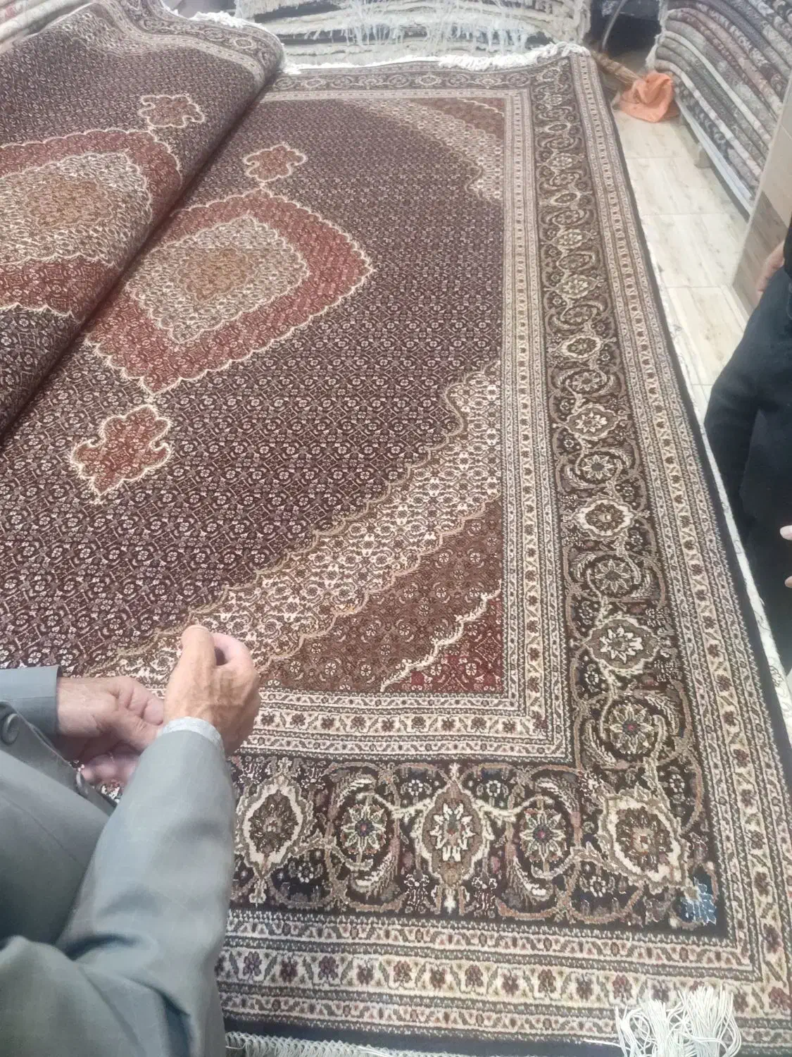 خریدوفروش فرش اعلا و دستبافت و کهنه|فرش|تبریز, |دیوار