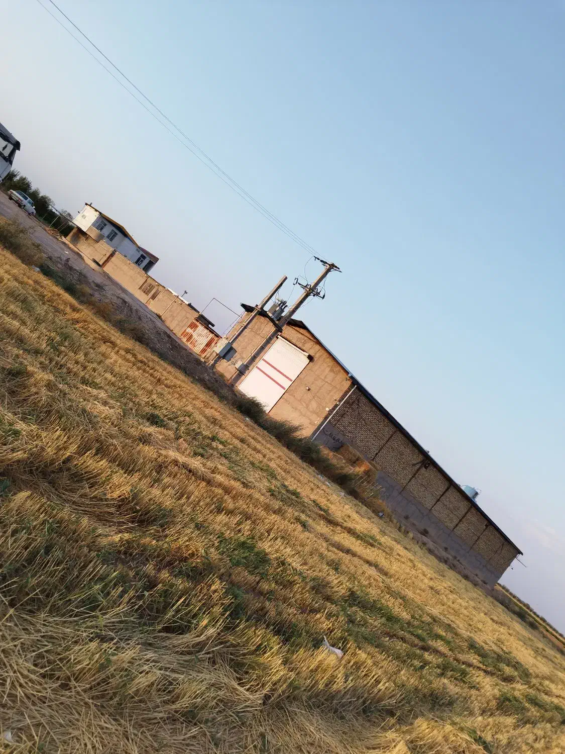 گاوداری صنعتی 104 راسی (امینی) بهر جاده اصلی|فروش دفتر صنعتی، کشاورزی، تجاری|دشتابی, |دیوار