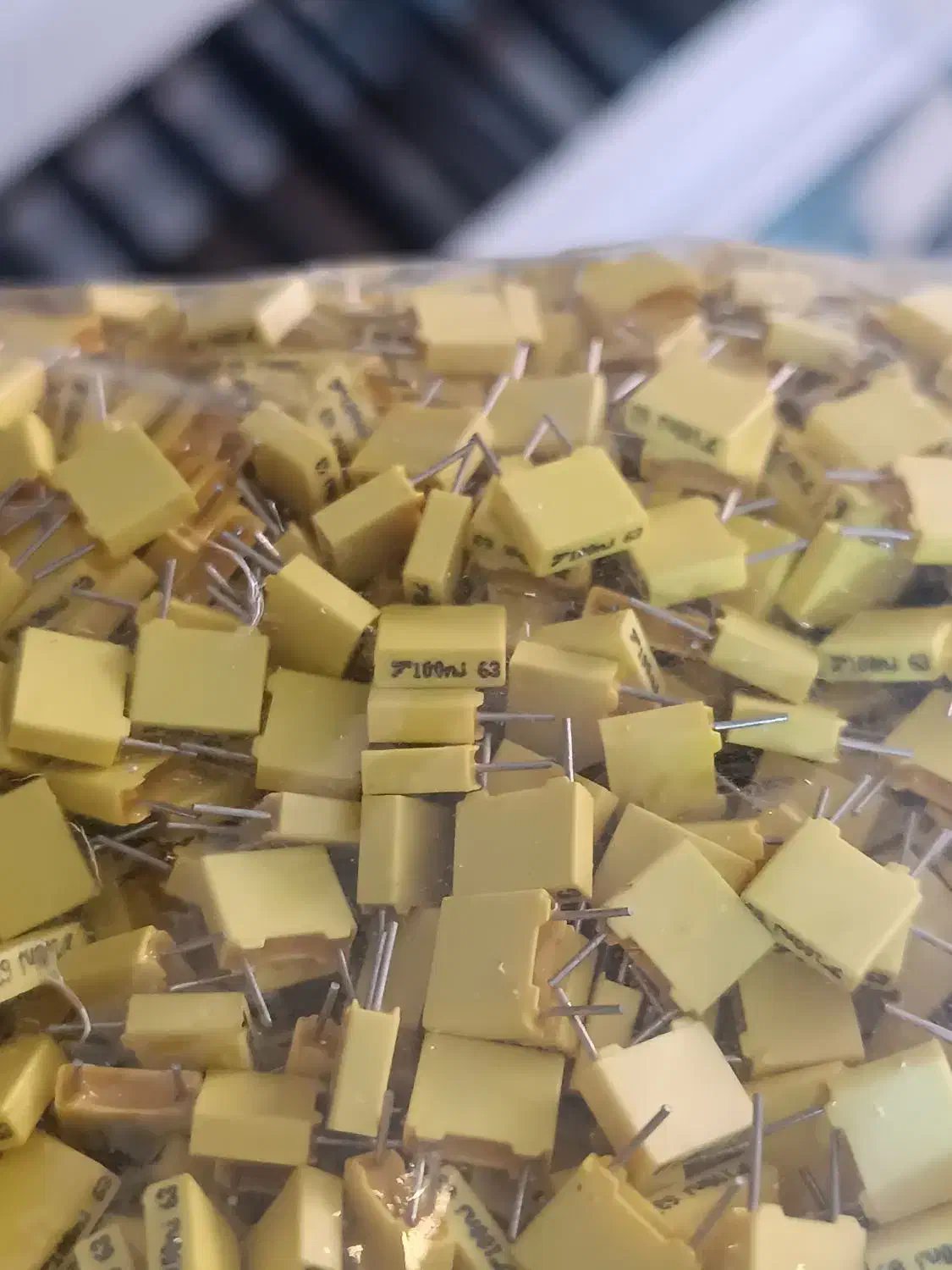 بورس انواع خازن کره ای|ابزارآلات|تهران, شیخ هادی|دیوار