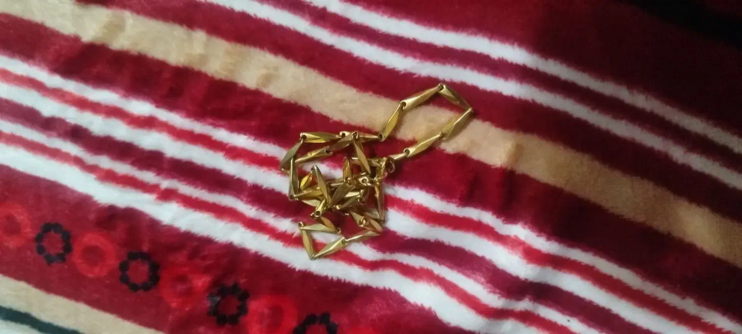 زنجیر|جواهرات|میناب, |دیوار