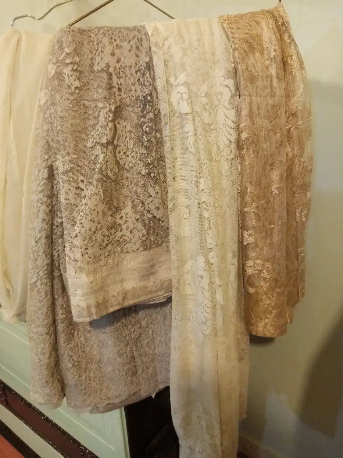 پارچه نخی لباس نو نو و6متر دارم وپرده لباس مبل|حراج|محمدشهر, ولدآباد|دیوار