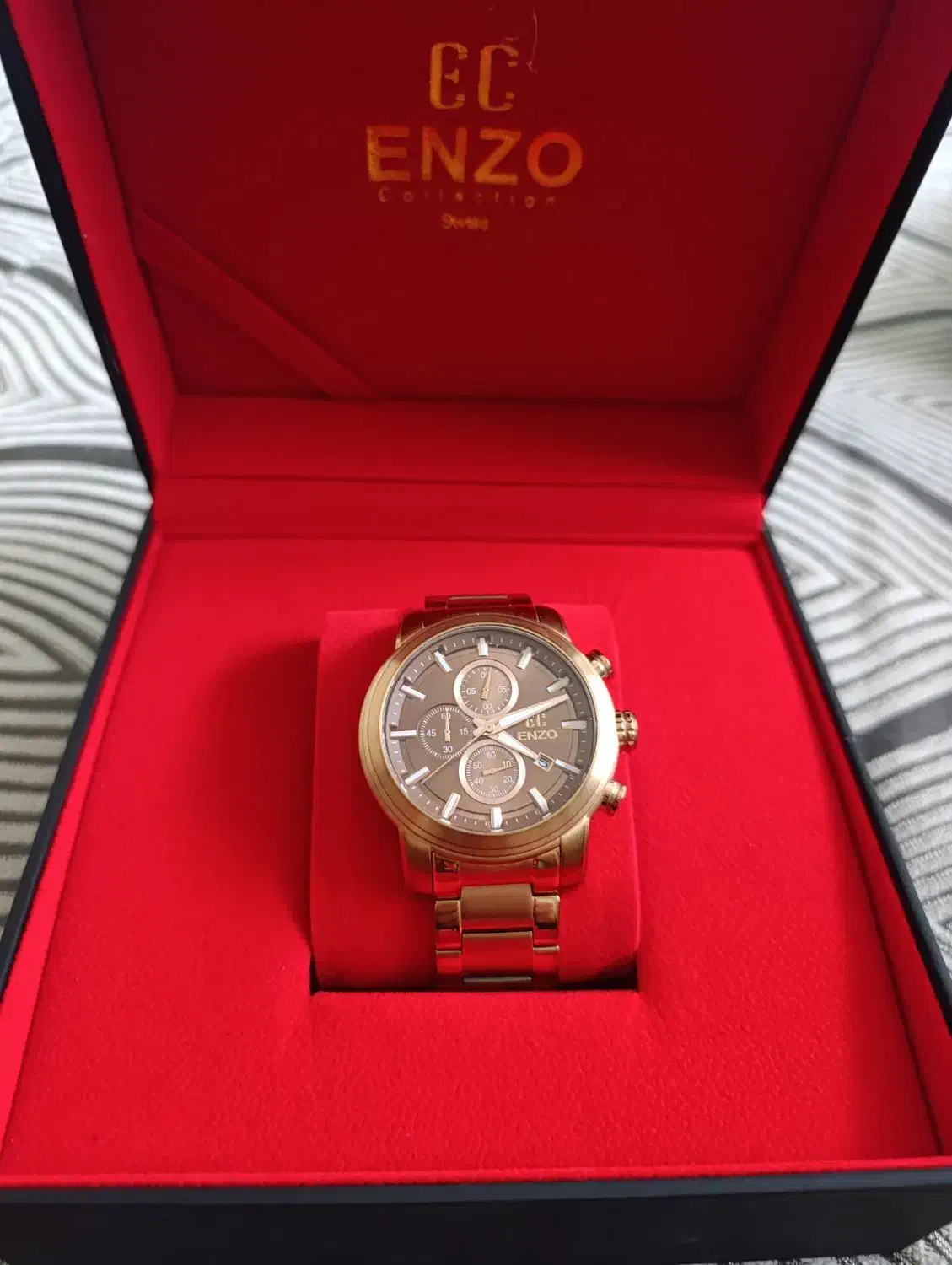 درحدنوENZO|ساعت|هشتگرد, هشتگرد قدیم|دیوار