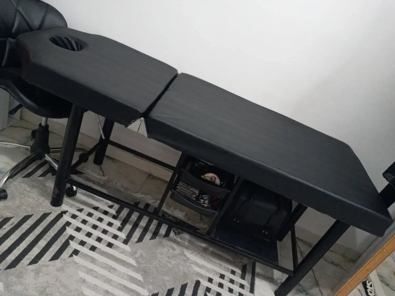 تخت مژه|آرایشگاه و سالن‌های زیبایی|لنگرود, |دیوار