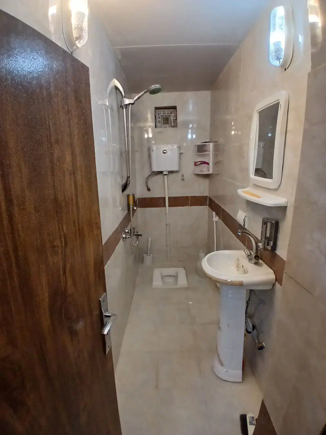 فروش ویلا باغ|فروش خانه و ویلا|زرندیه, |دیوار