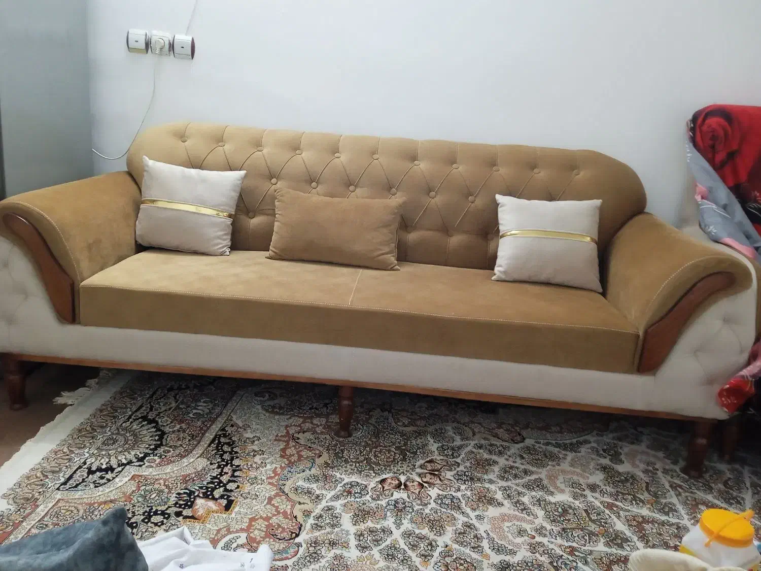 مبل چستر|مبلمان خانگی و میز عسلی|نیشابور, شهید بهشتی|دیوار