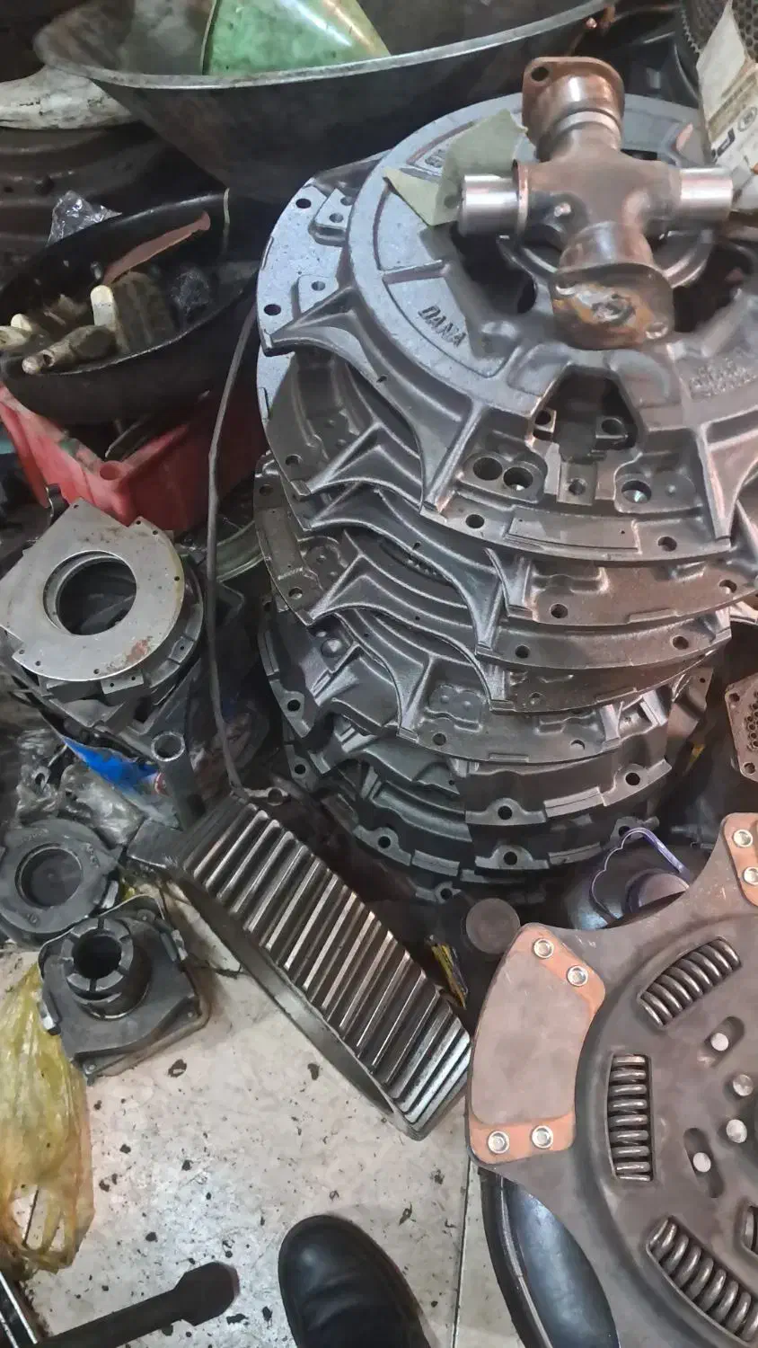 انواع لوازم و قطعات اصلی ماک|قطعات یدکی و لوازم جانبی|تهران, نعمتآباد|دیوار