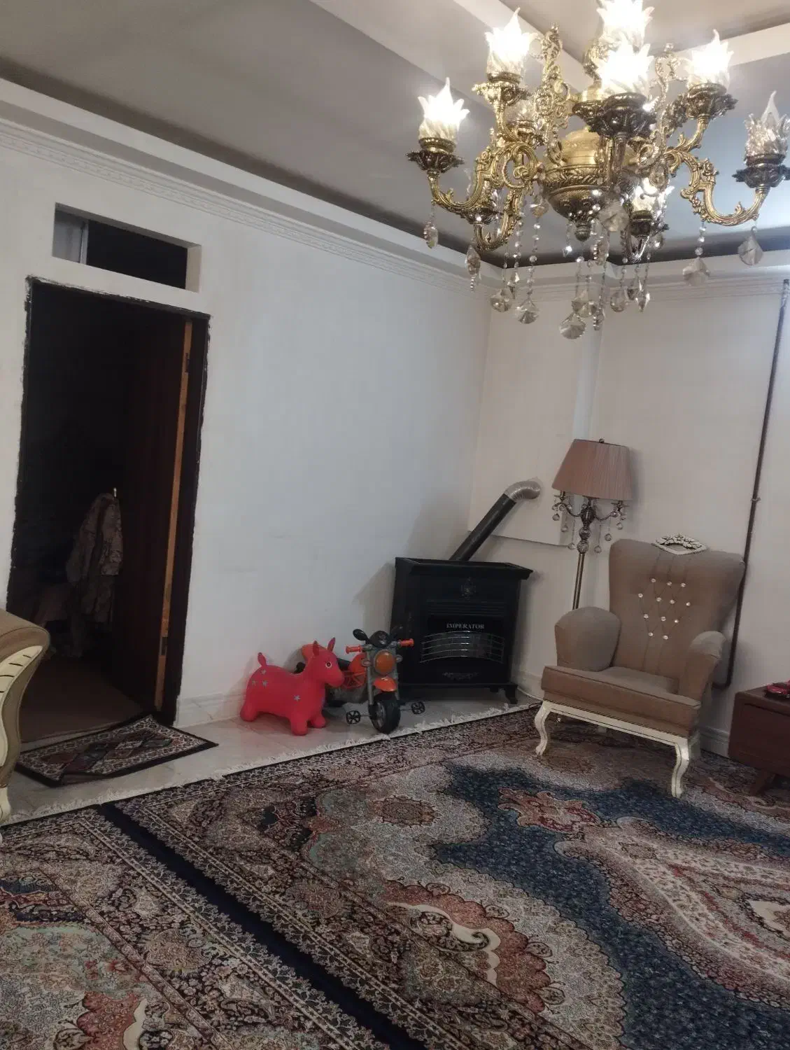 یک واحد اپارتمان 90متربه فروش میرسد|فروش آپارتمان|مشهد, عباسآباد|دیوار