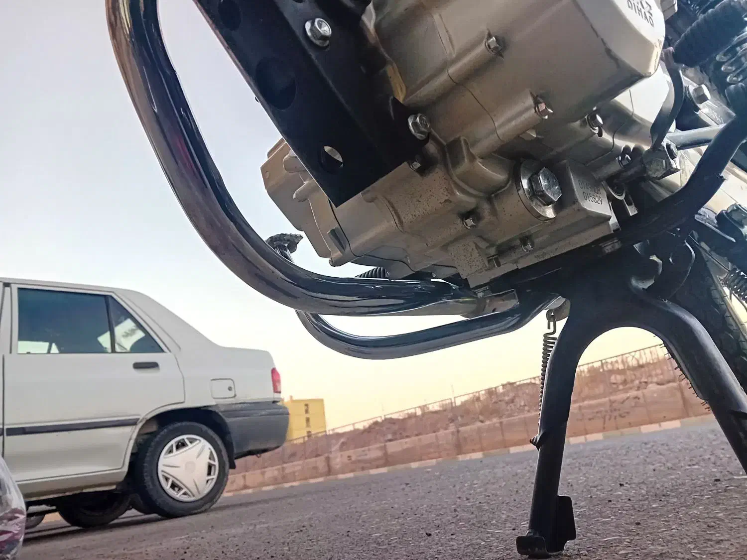 موتور سیکلت ساوین ۱۵۰|موتورسیکلت|پرند, فاز ۶|دیوار