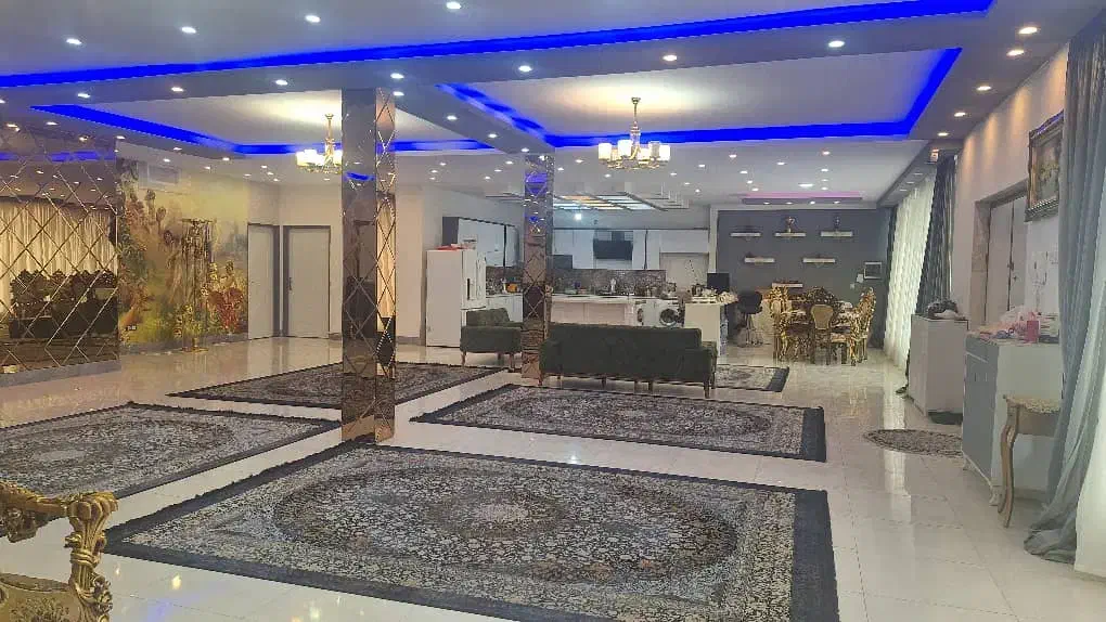 ویلای۲۰۰۰ متری در تهران|فروش خانه و ویلا|تهران, ترمینال غرب|دیوار