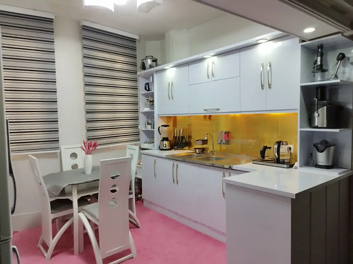 آپارتمان فروشی ۹۰متری|فروش آپارتمان|مشهد, شفا|دیوار