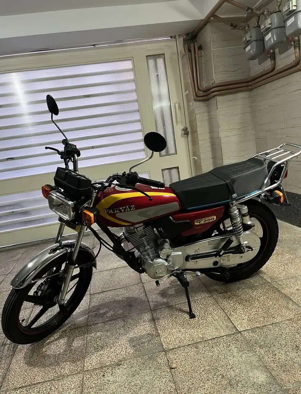 پرواز ۲۰۰ خشک ۱۴۰۴|موتورسیکلت|کرج, دولت‌آباد|دیوار