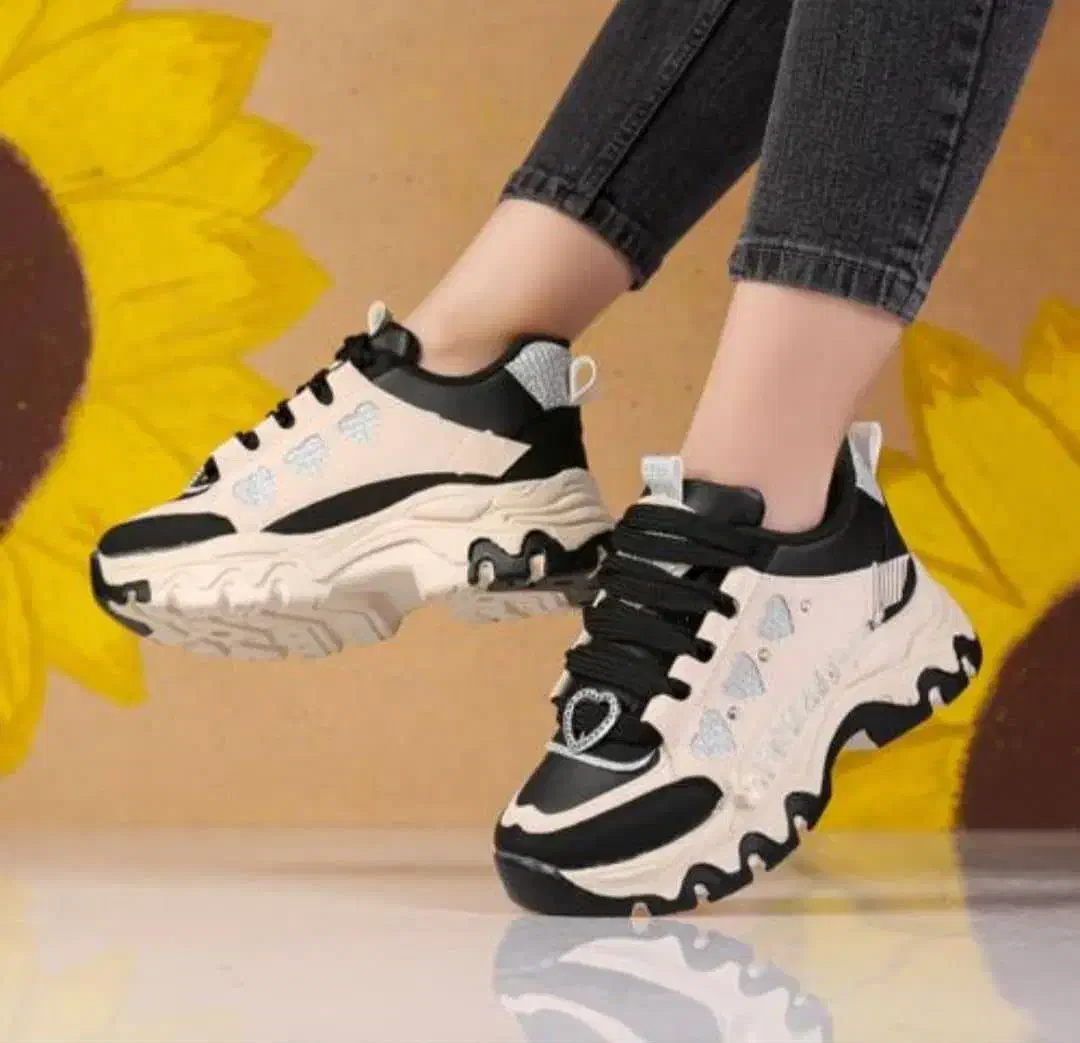 تولیدکتونی دخترانه مدل خاویاری زیره پی یو|کیف، کفش، کمربند|سراب, |دیوار