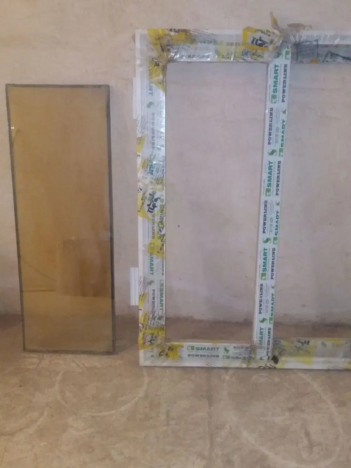 پنجره دوجداره رکشویی همراه با شیشه هاش|مصالح و تجهیزات ساختمان|میانه, |دیوار