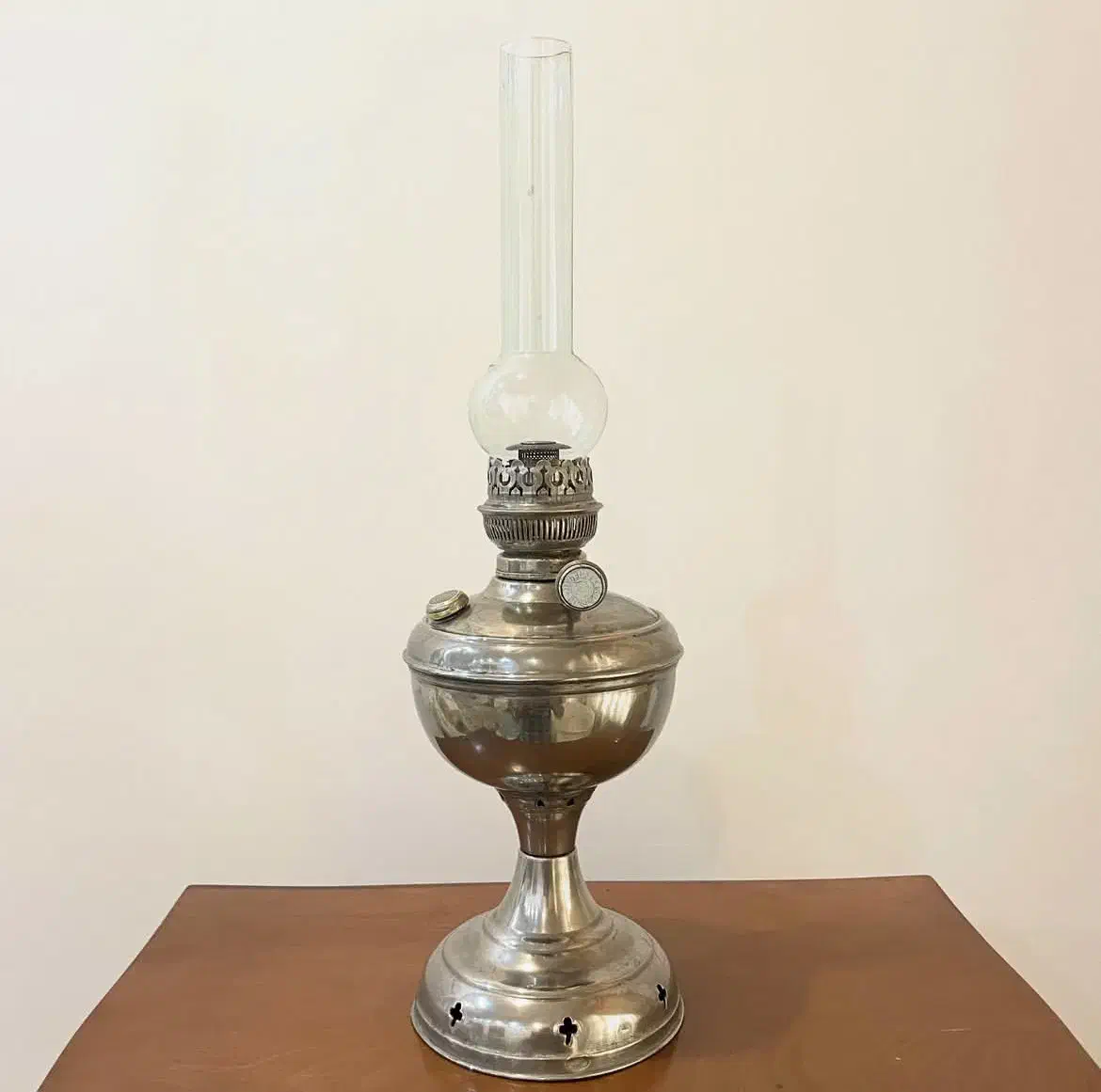 گردسوز برنجی مارک خورشید عیتقه قدیمی|کلکسیون اشیاء عتیقه|یزد, |دیوار