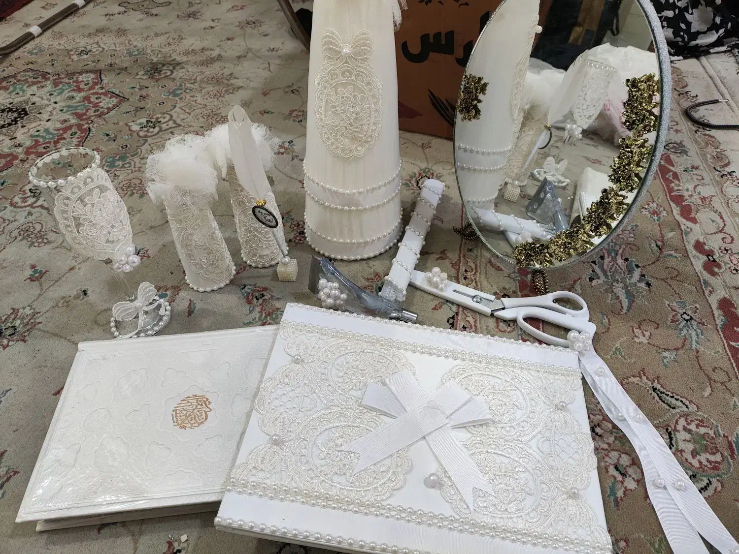 ست بله برون و عقد مرواریدی|زیورآلات و اکسسوری|بومهن, |دیوار