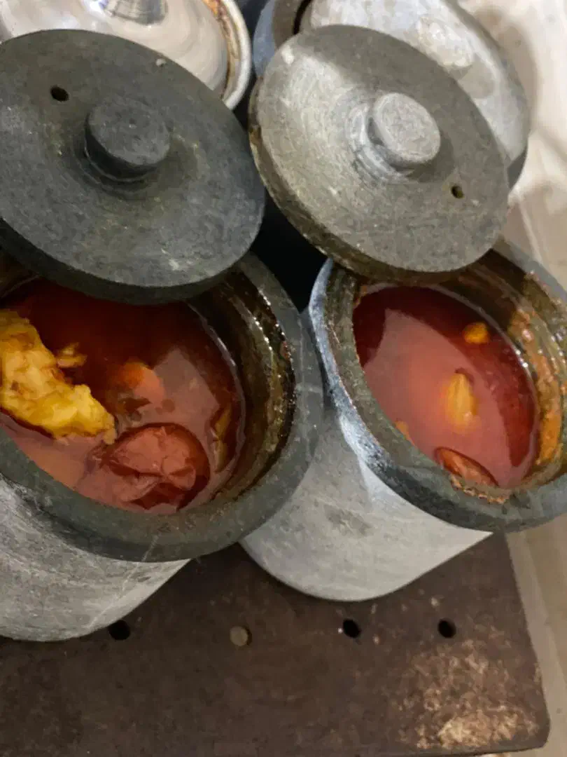 سنت سرا شوکا|خدمات پذیرایی، مراسم|مرزیکلا, |دیوار